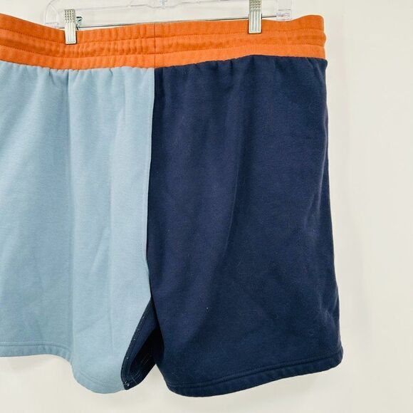 Fabletics Men's Size XXL Blue Color Blocked Fleece Lined Shorts - Picture 8 of 8